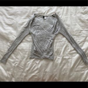 H&M Gray Knit Swater Size 4